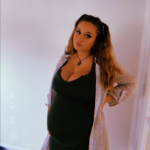 BODYCON OLIVE DRESS 🌿🍃 - Picture 4 of 6